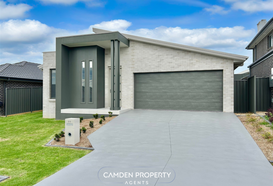 29 Enterprise Street, GREGORY HILLS, NSW 2557